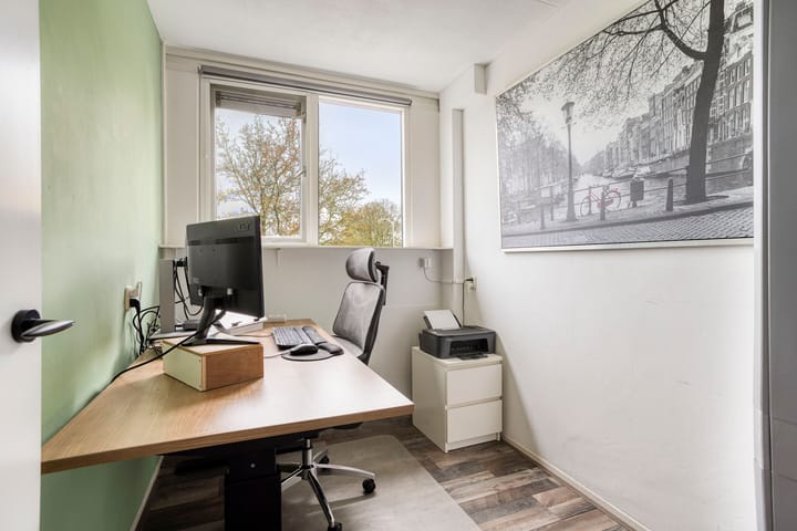 Photo 18 of Goudenregenstraat 42