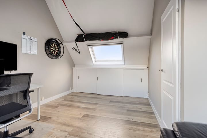 Photo 24 of Goudenregenstraat 42