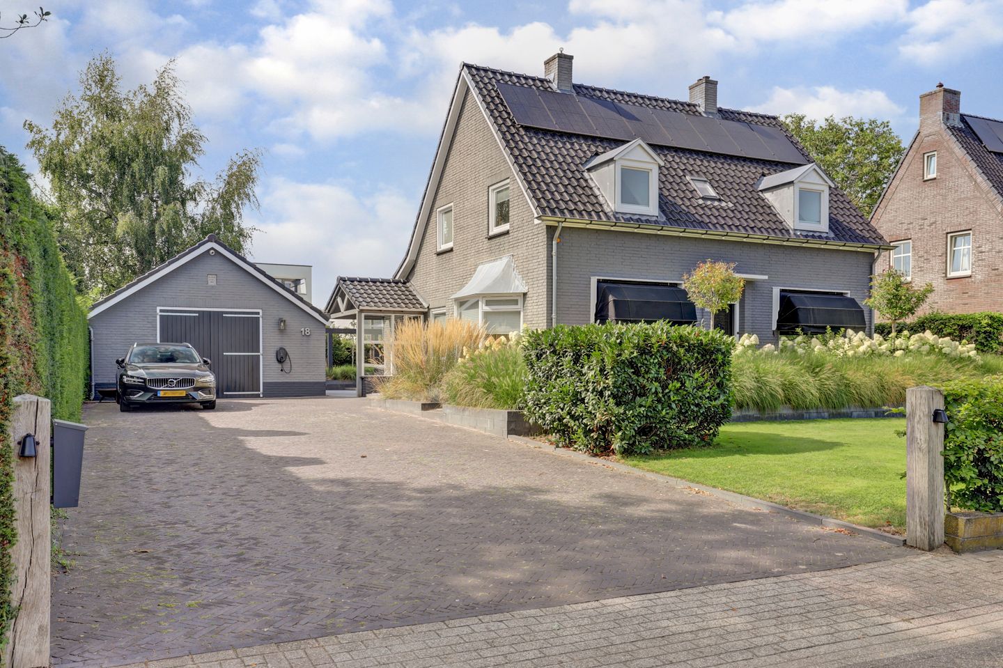 Photo 4 of Leestenseweg 18