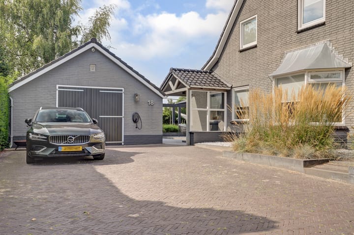 Photo 5 of Leestenseweg 18