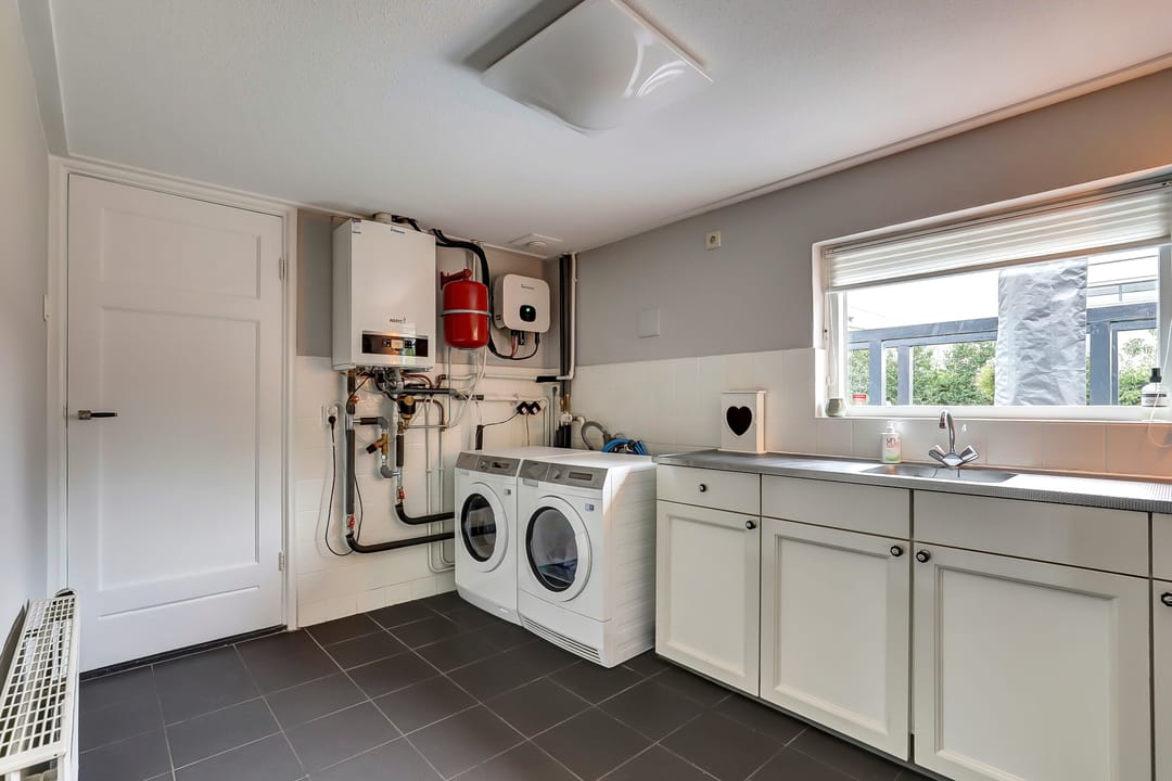 Photo 43 of Leestenseweg 18