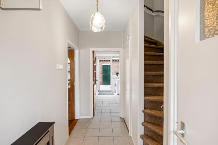 Foto 4 van Rozemarijnstraat 12