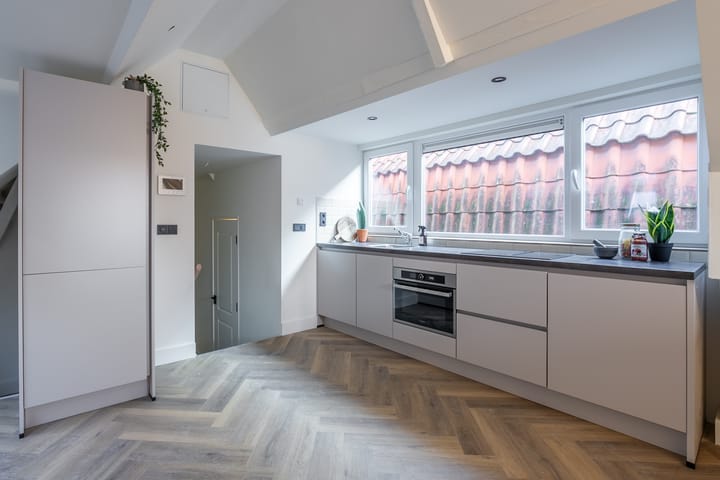 Photo 3 of Westwagenstraat 18-D