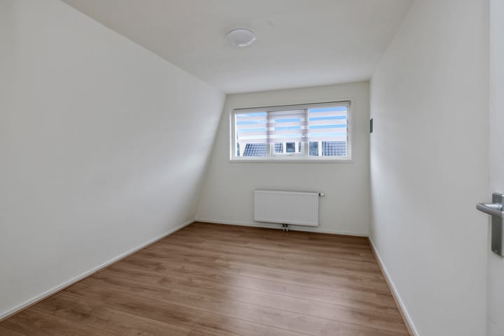 Photo 18 of Kanaalstraat 56