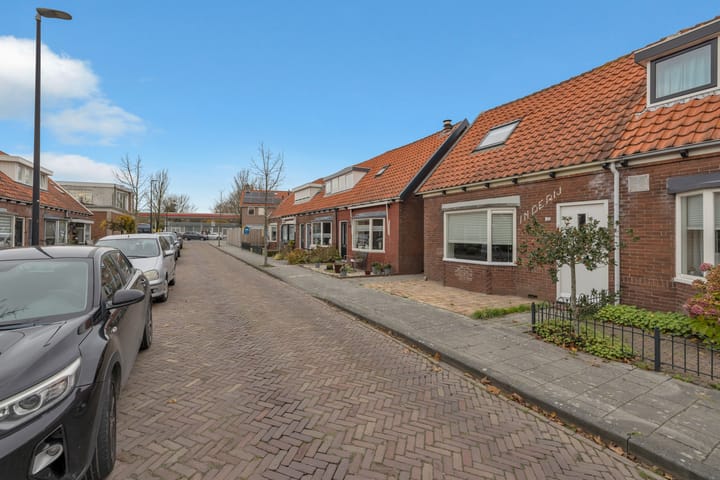 Photo 31 of Kanaalstraat 56