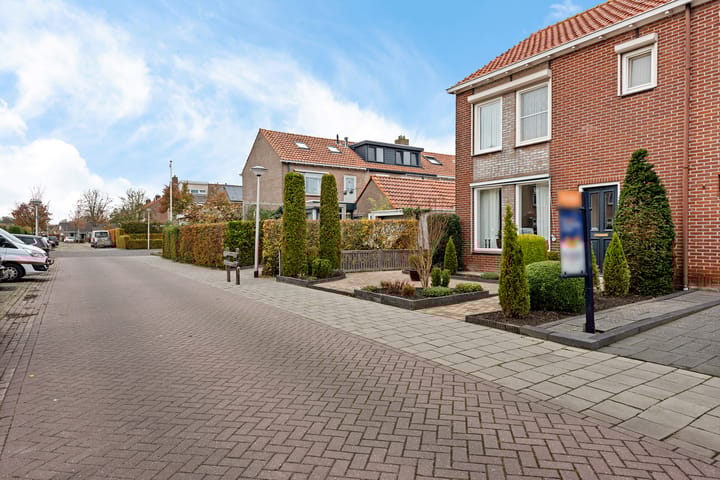 Photo 6 of Admiraal de Ruyterstraat 15