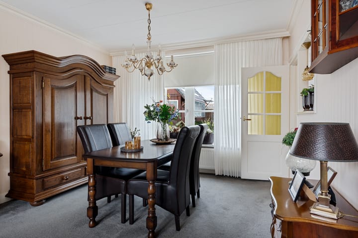 Photo 12 of Admiraal de Ruyterstraat 15