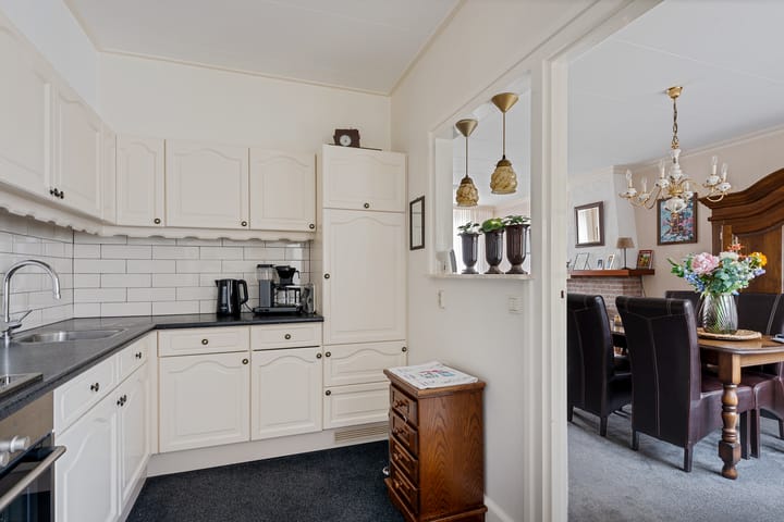 Photo 14 of Admiraal de Ruyterstraat 15