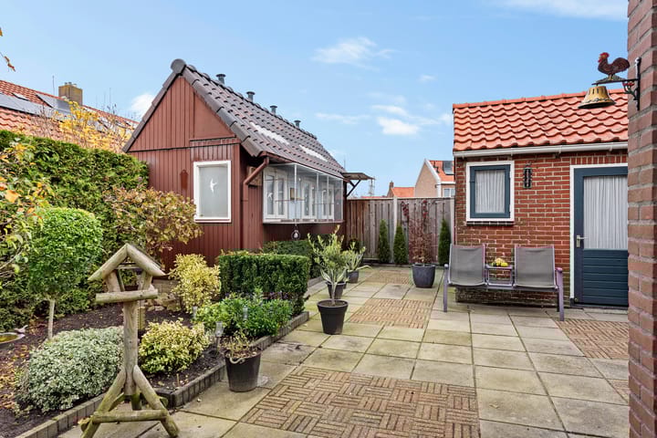 Photo 19 of Admiraal de Ruyterstraat 15