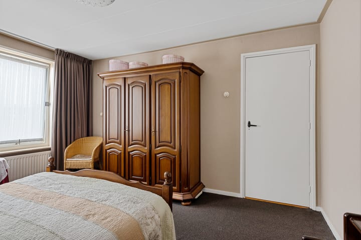 Photo 24 of Admiraal de Ruyterstraat 15