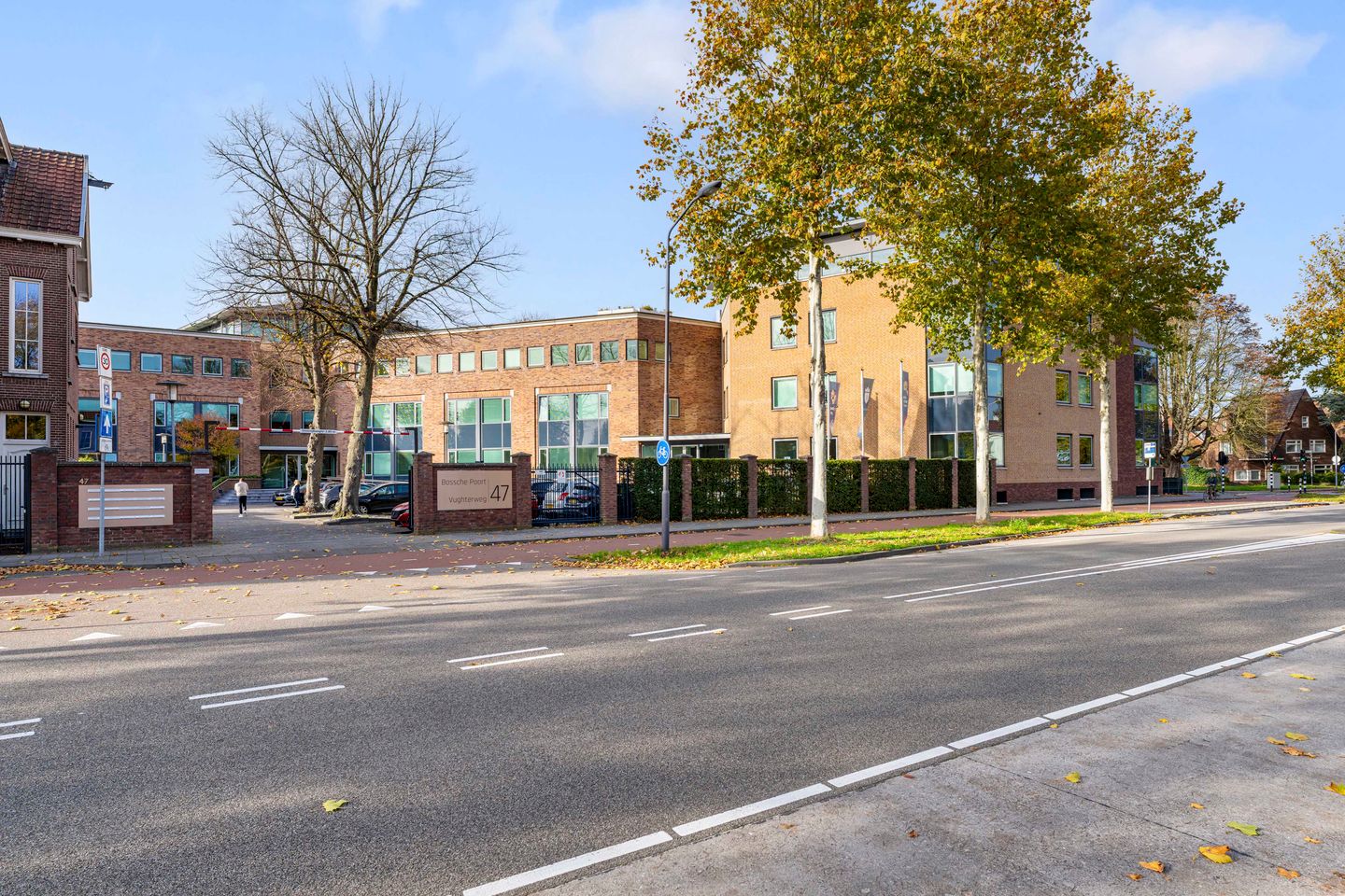 Bekijk foto 4 van Vughterweg 47