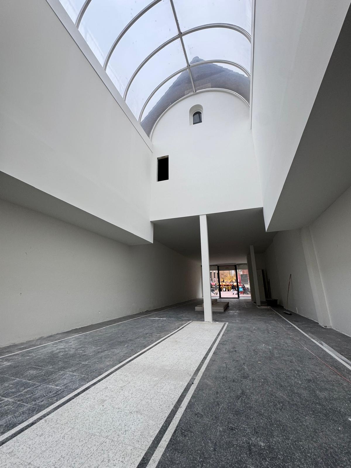 View photo 2 of Markt 32