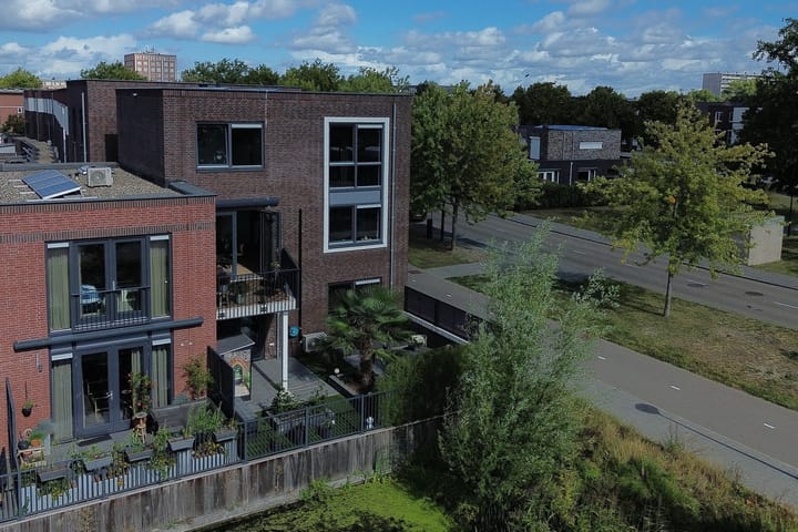 Photo 6 of Sjaak Boezemanstraat 1