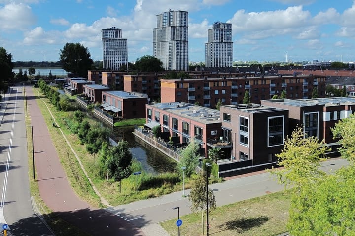 Photo 8 of Sjaak Boezemanstraat 1