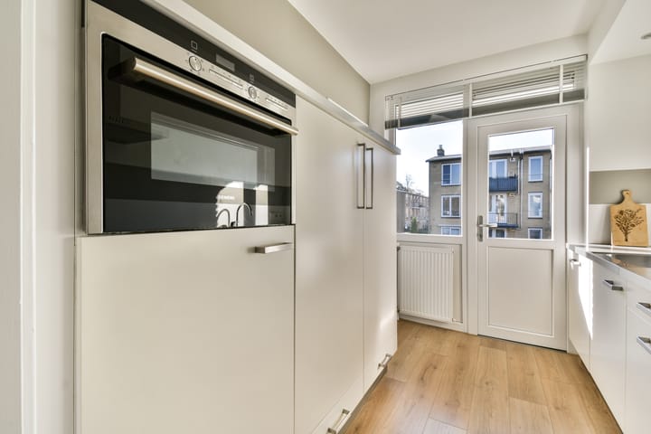 Foto 12 van Frederik Hendriklaan 5