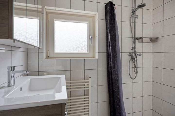 Photo 5 of Irenestraat 42