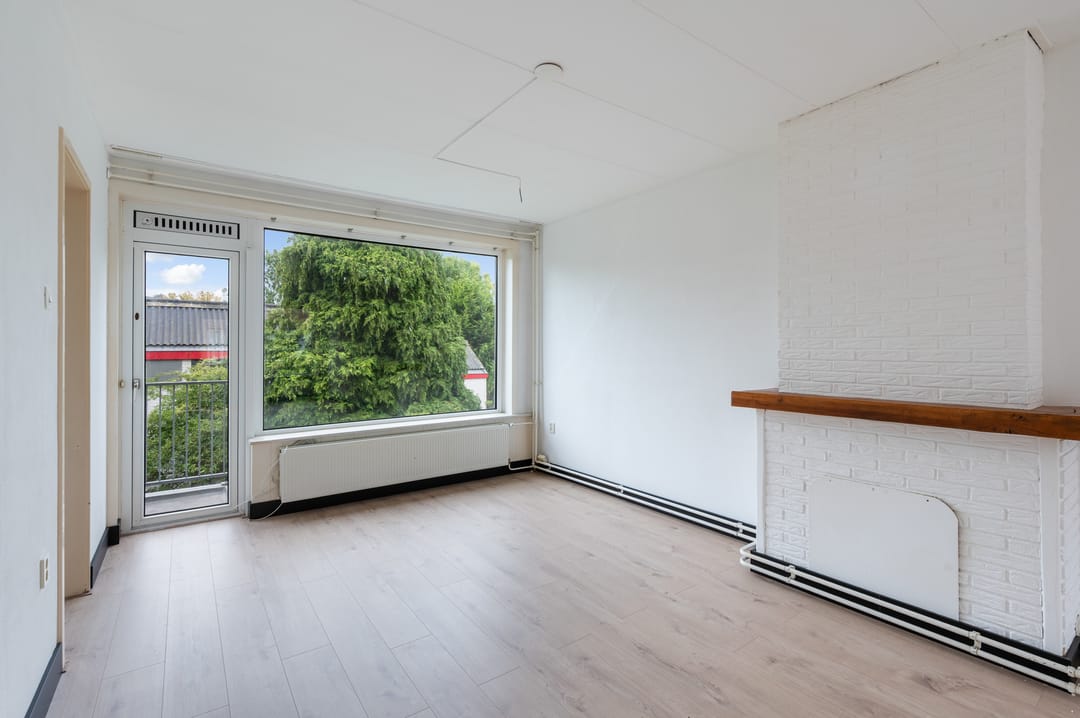 Photo 2 of Terschellingsestraat 13-B