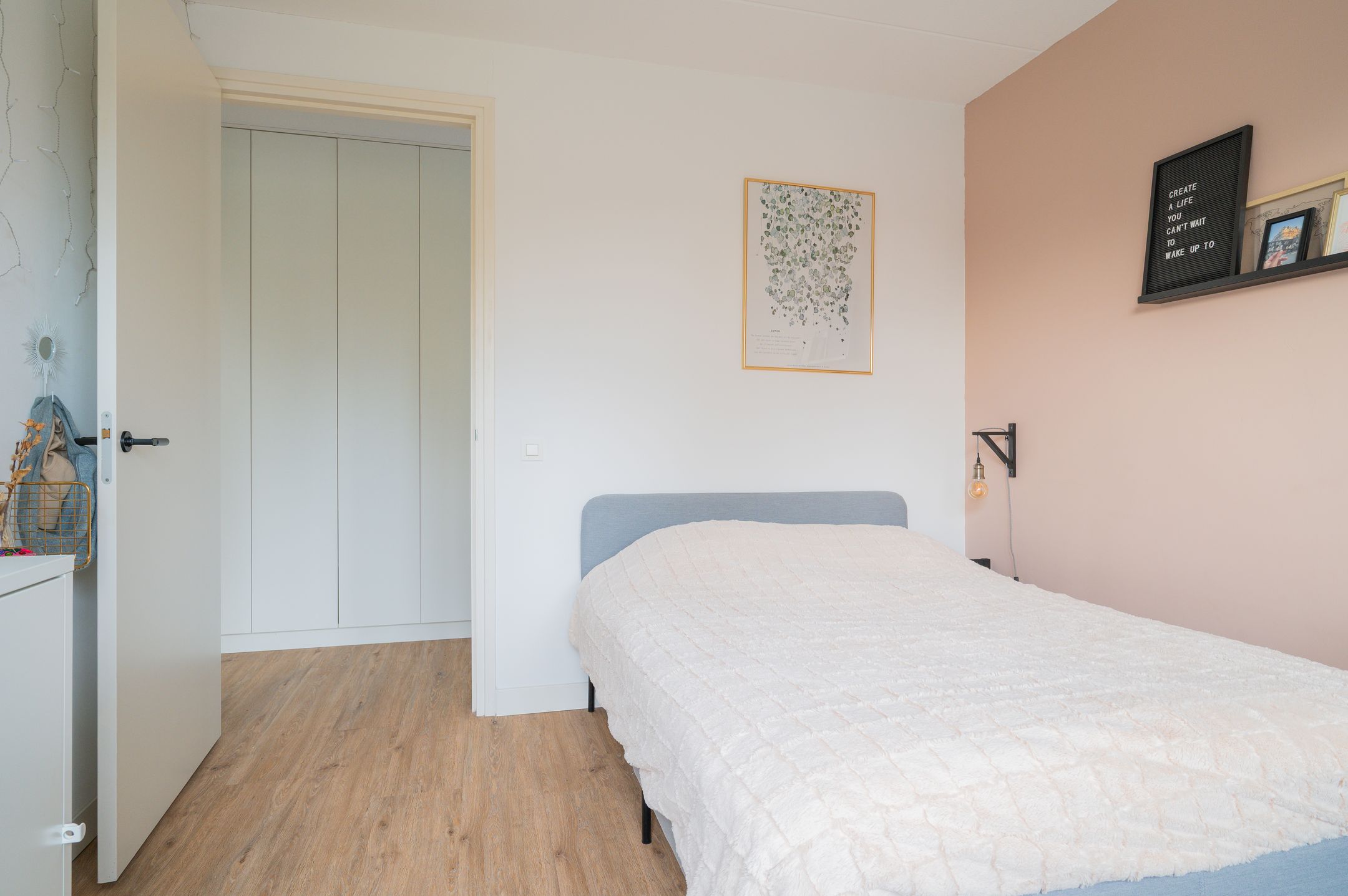 Photo 24 of Kruisakkerweg 9