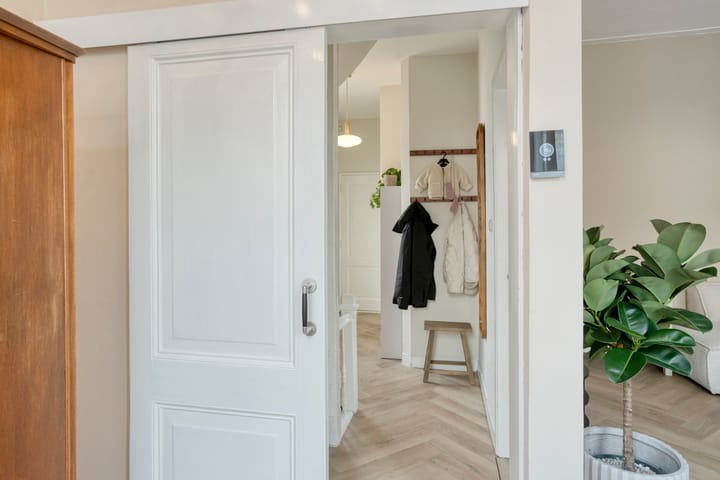 Photo 16 of Van Spaenstraat 76