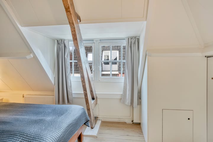 Photo 23 of Van Spaenstraat 76