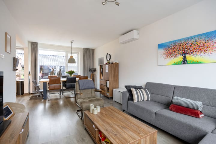 Foto 13 van Margrietstraat 1