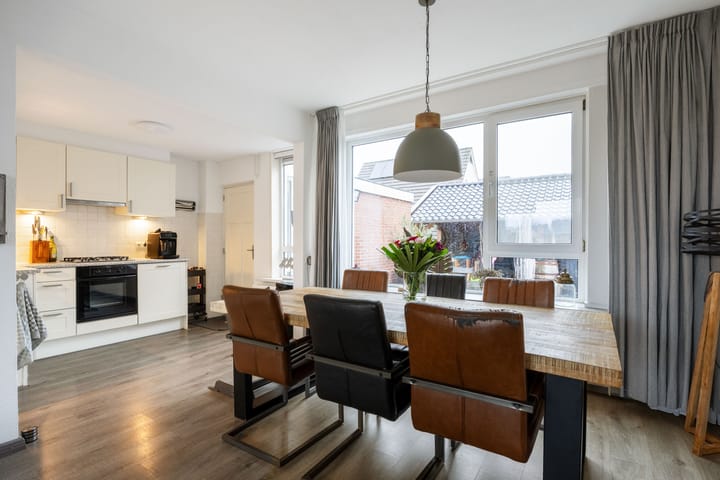 Foto 14 van Margrietstraat 1