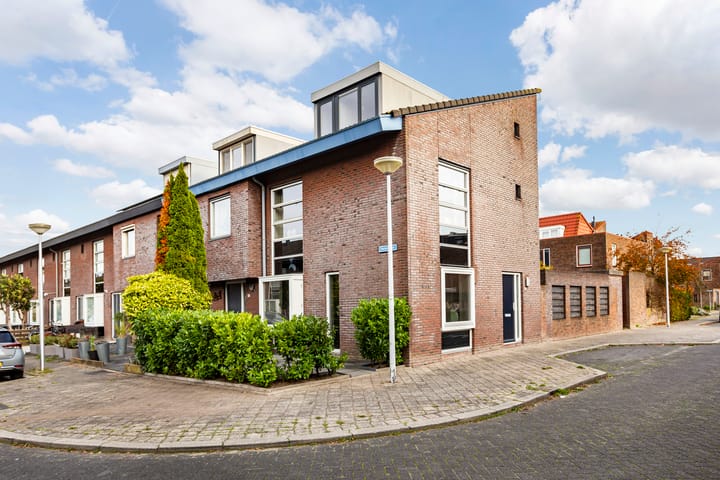 Photo 1 of Zevenblad 39