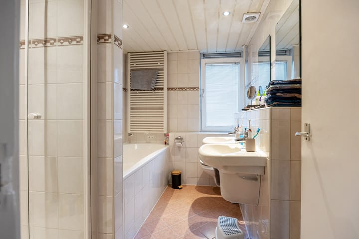 Foto 21 van Margrietstraat 1