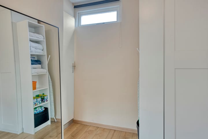 Photo 35 of Van Spaenstraat 76