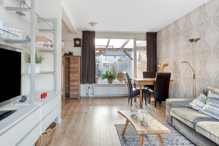 Photo 7 of Leeuwerikstraat 6