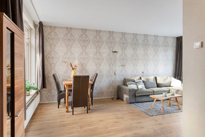 Photo 9 of Leeuwerikstraat 6