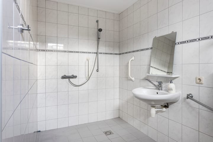 Photo 16 of Leeuwerikstraat 6