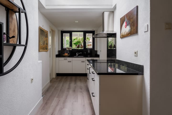 Photo 15 of Fie Carelsenstraat 27