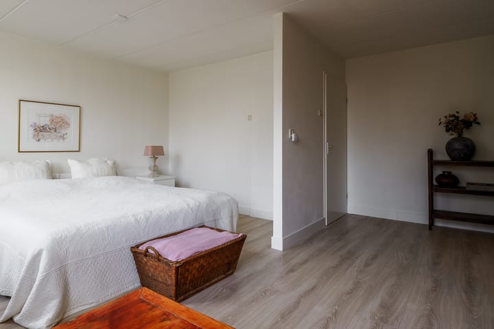 Photo 36 of Fie Carelsenstraat 27