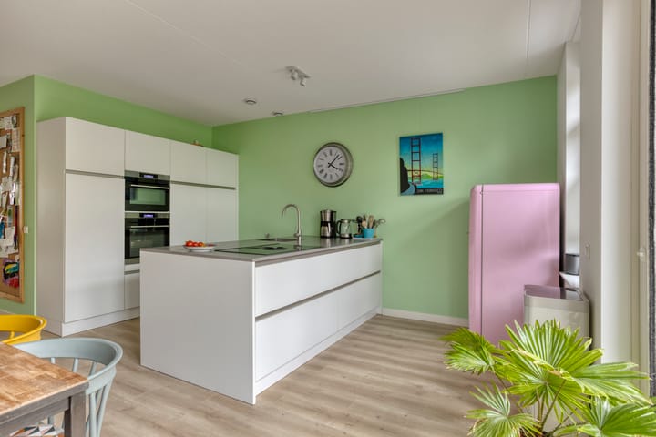 Photo 17 of Walpen 5