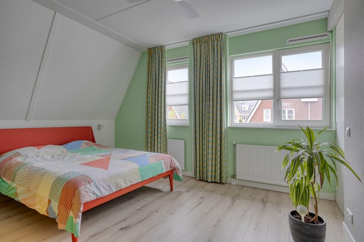 Photo 24 of Walpen 5