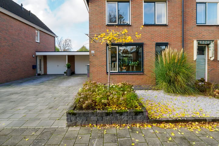 Photo 53 of Fie Carelsenstraat 27