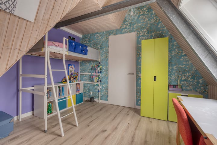 Photo 38 of Walpen 5