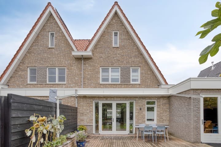 Photo 43 of Walpen 5