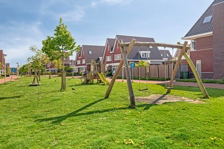 Photo 44 of Walpen 5