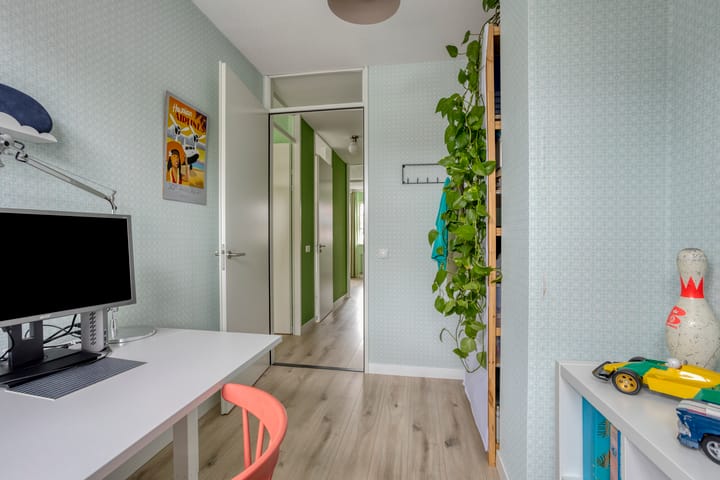 Photo 33 of Walpen 5