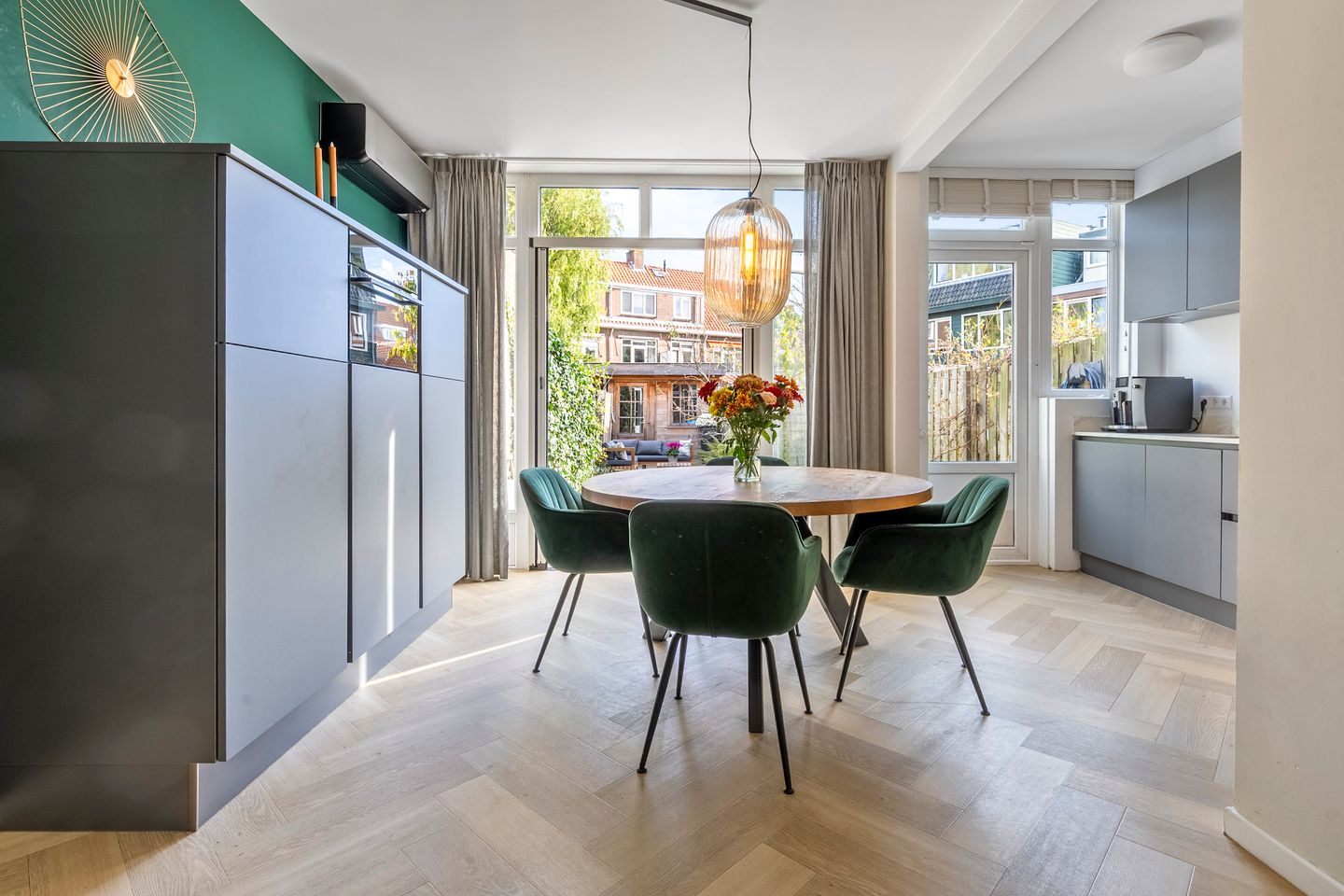 Photo 10 of Vosmaerstraat 71