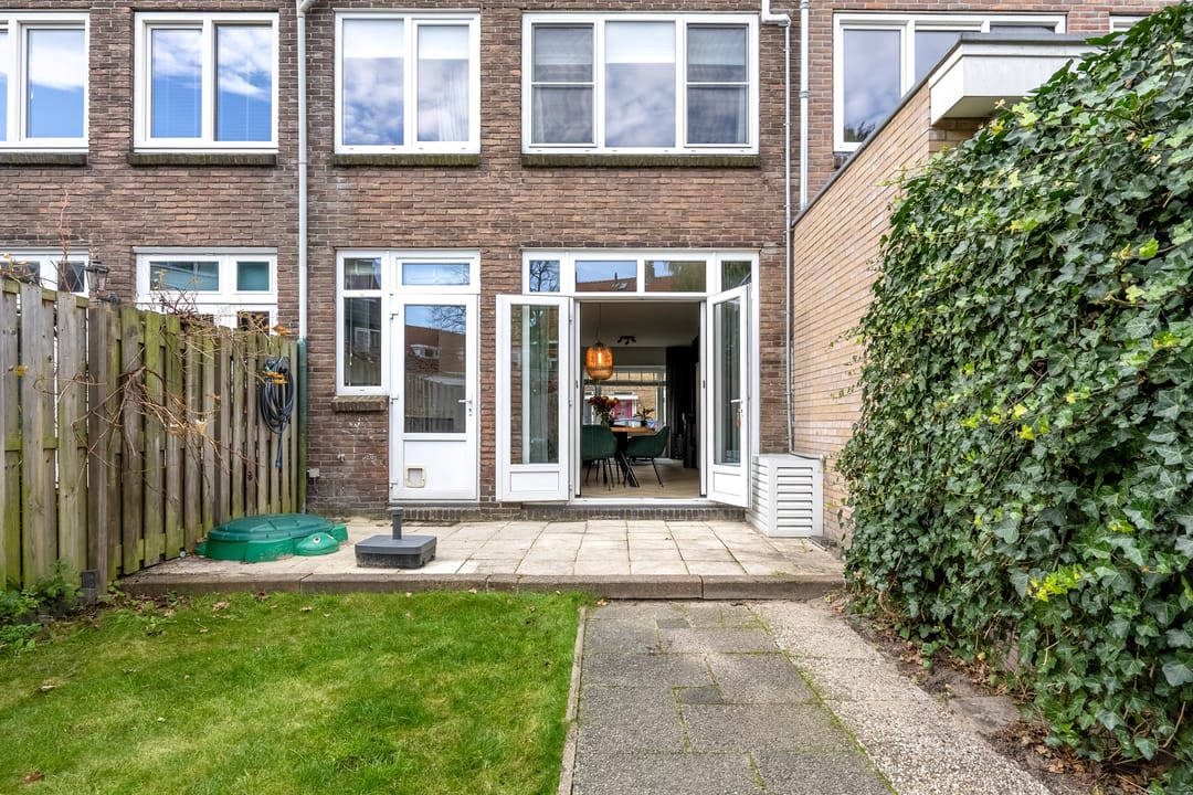 Photo 17 of Vosmaerstraat 71