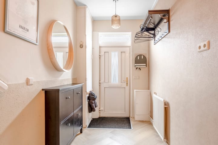 Photo 20 of Vosmaerstraat 71