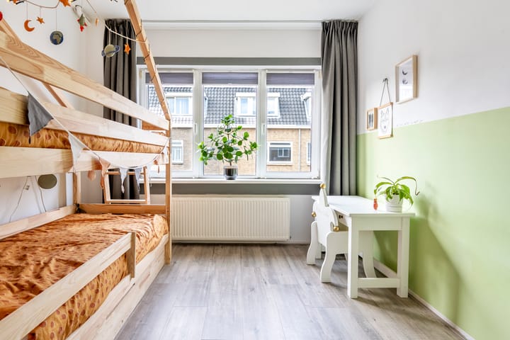 Photo 22 of Vosmaerstraat 71