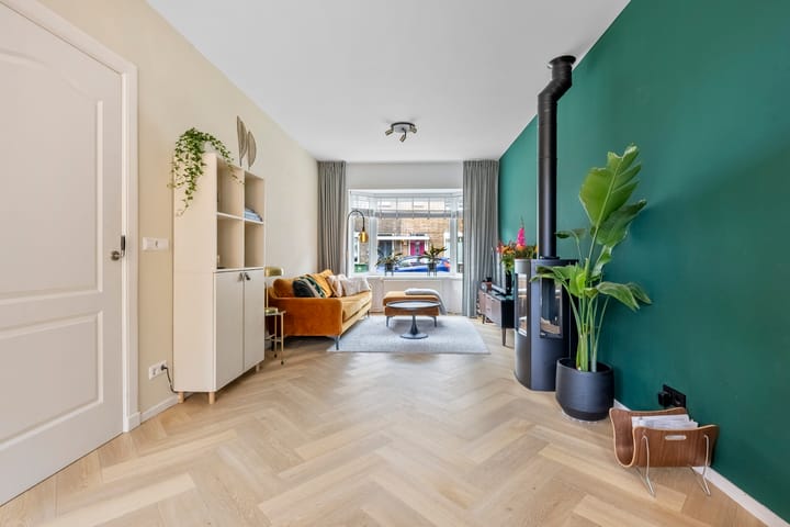 Photo 6 of Vosmaerstraat 71