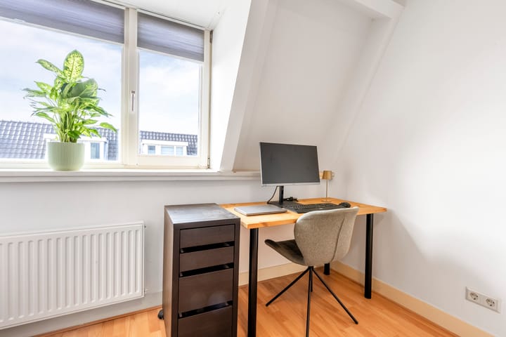 Photo 36 of Vosmaerstraat 71