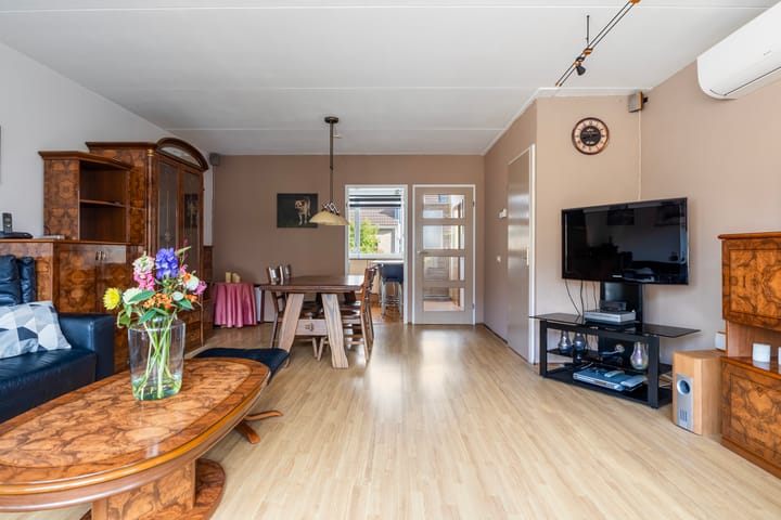 Photo 28 of Bennemastate 9