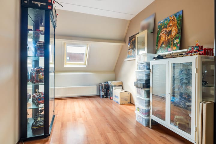 Photo 38 of Bennemastate 9