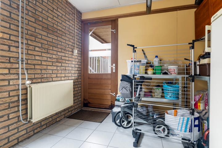 Photo 48 of Bennemastate 9